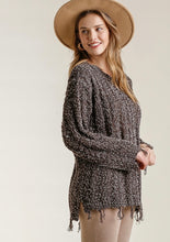 Muddy Waters Cable Knit Pullover Sweater w/Frayed Hem